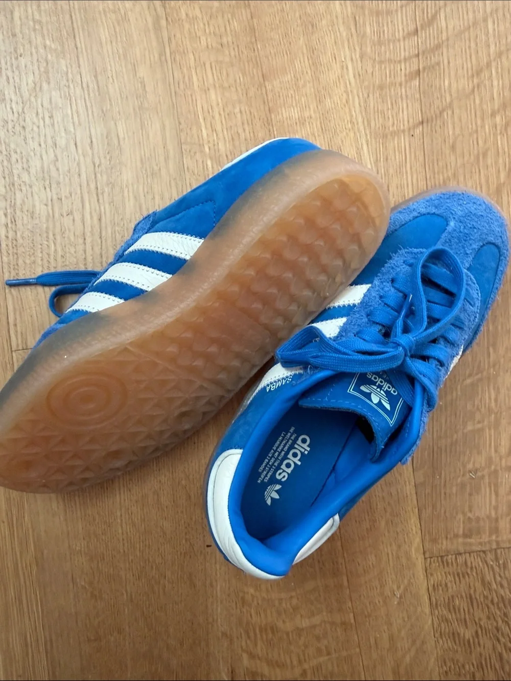 Womens adidas Sambae Athletic Shoe - Royal / White / Gum NWT - Picture 3 of 4